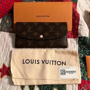 Louis Vuitton Emilie Wallet